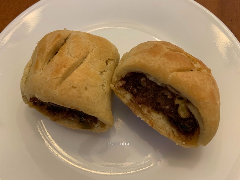 Here is my Mom's sausage roll recipe. I've adapted it to be gluten-free.
