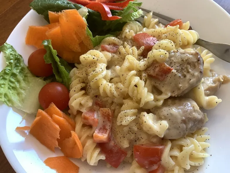 Easy and Quick Gluten-Free Pasta and Meatball Dinner Idea