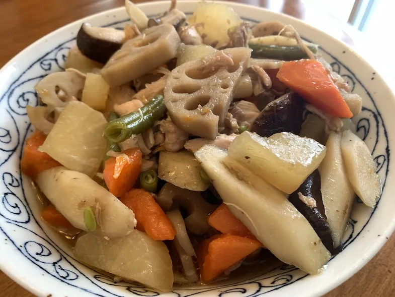 Gluten-Free Chikuzenni Recipe (Japanese chicken and vegetables simmered in a soya sauce flavoured broth)