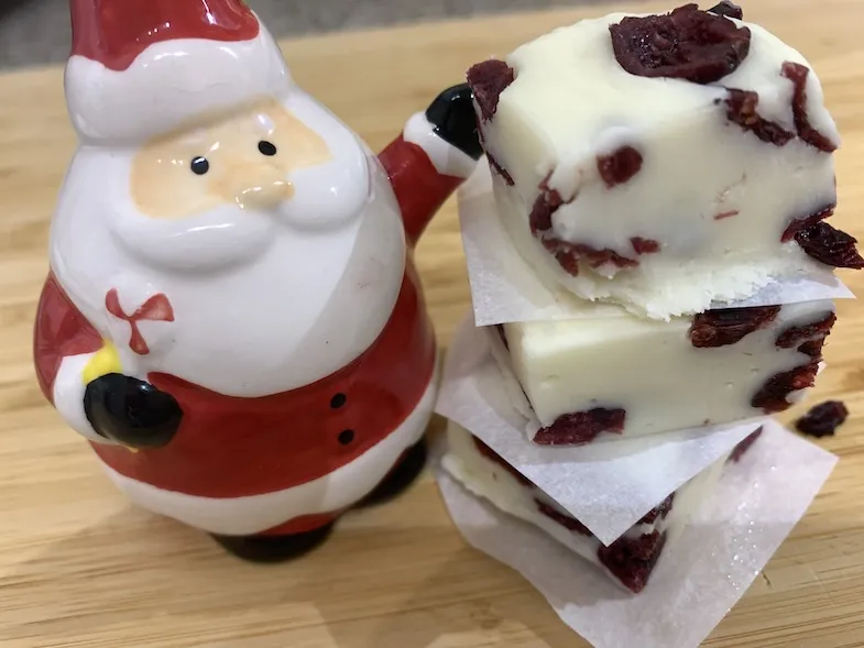 Easy Gluten-Free White Chocolate and Cranberry Fudge Recipe