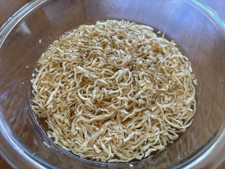 rehydrating the dried kiriboshi daikon