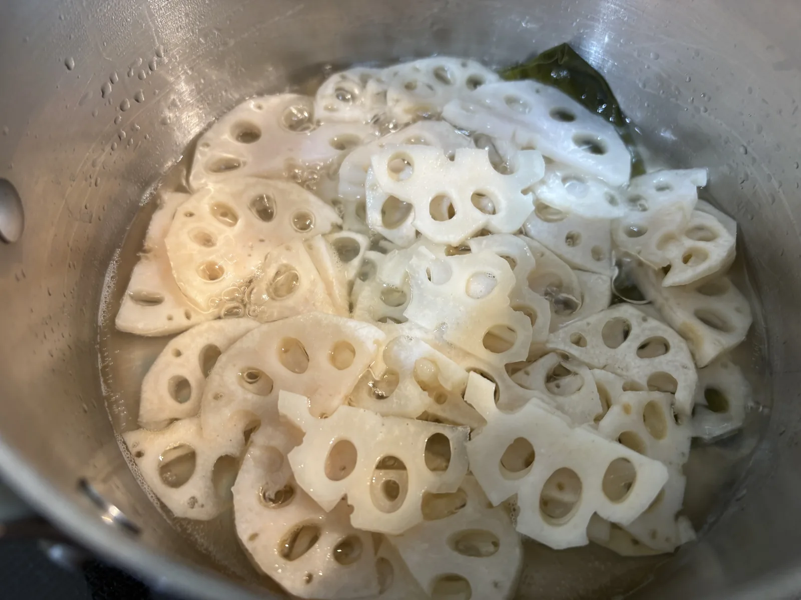 renkon in pot