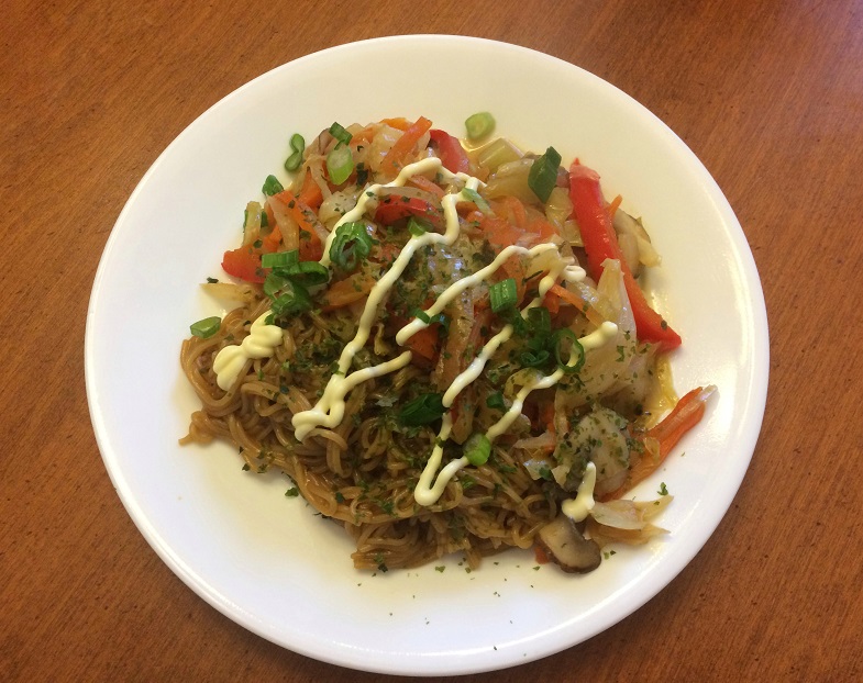 plate of gf yakisoba